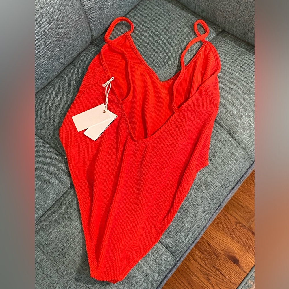 GOOD AMERICAN Always Fits ONE piece Swimsuit RED NWT - Picture 7 of 9